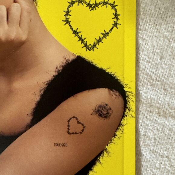 Inkbox Temporary Tattoos, Travis Barker, Barbed Wire Heart, Rose - Picture 3 of 4